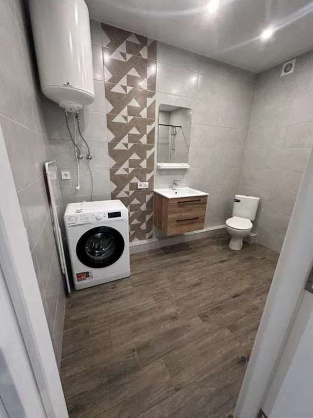 1830905638215514