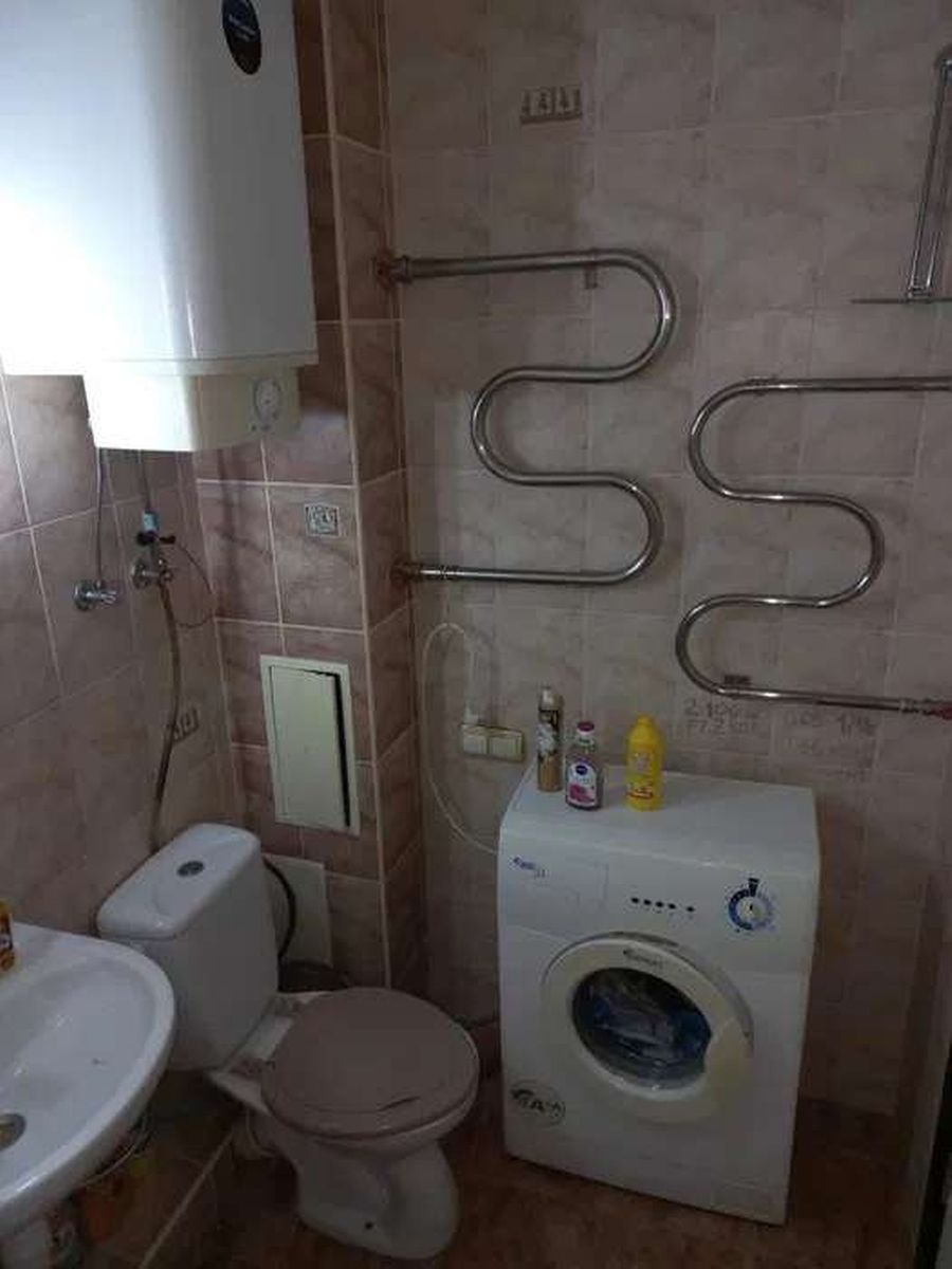 1832899664955514