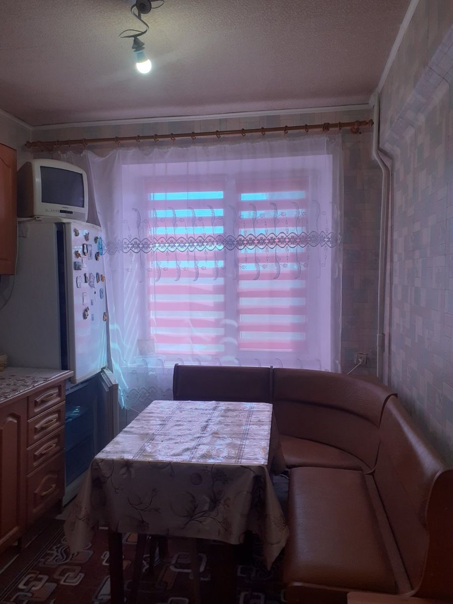 1839070029503516