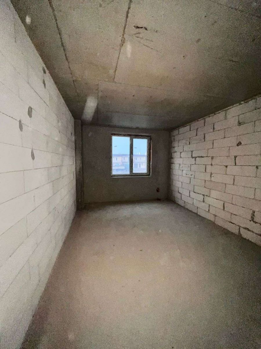 1833349700492517