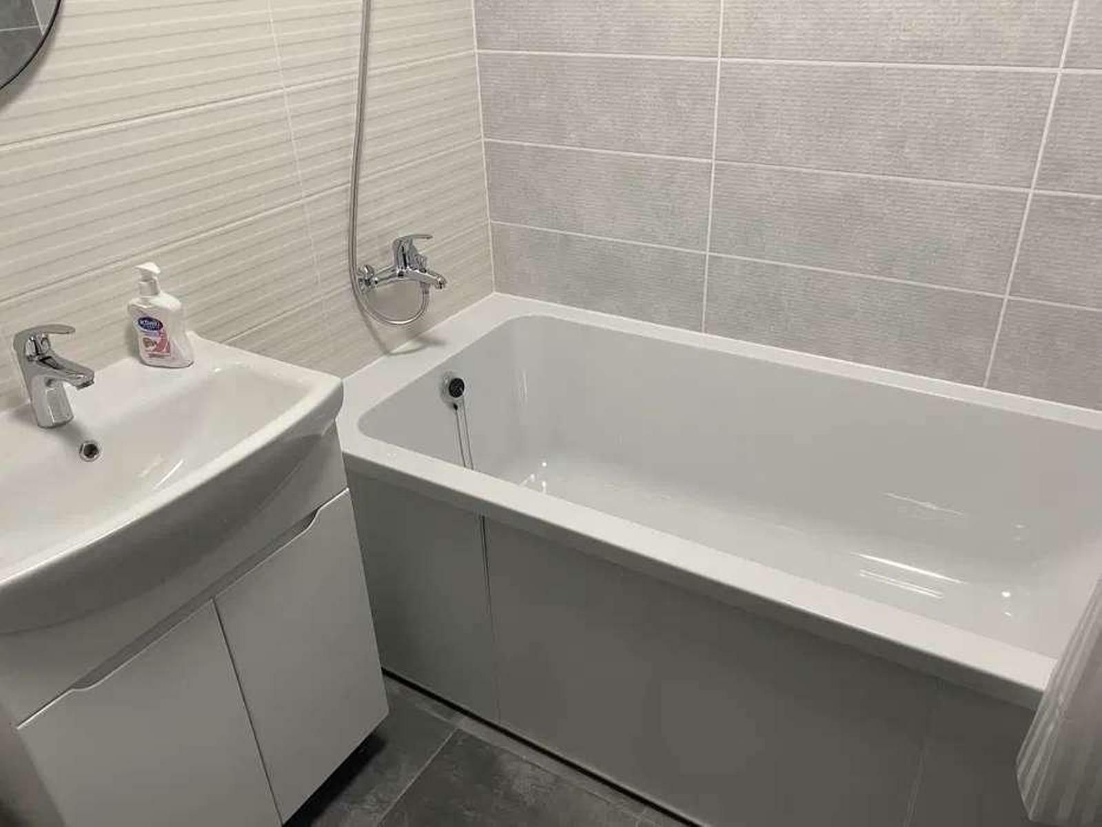 1837976581103517