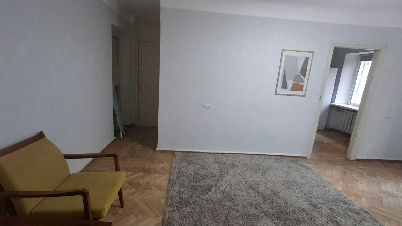 1835996482474518