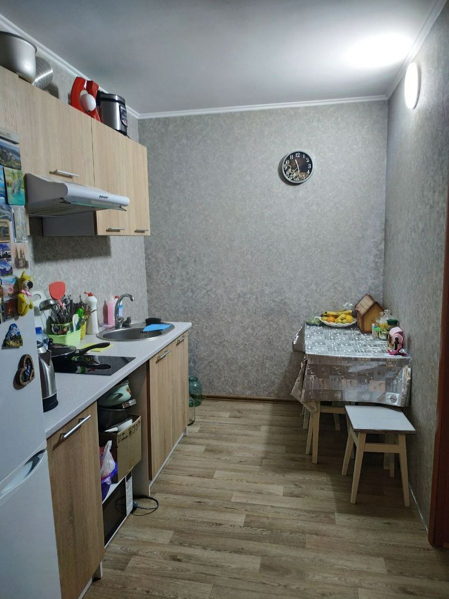 1745938930207522