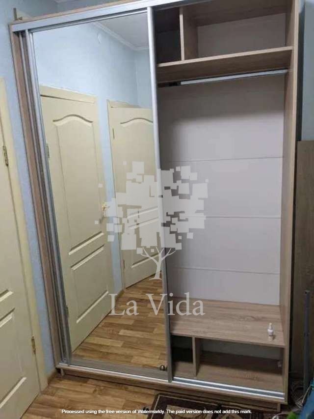 1832006435546522