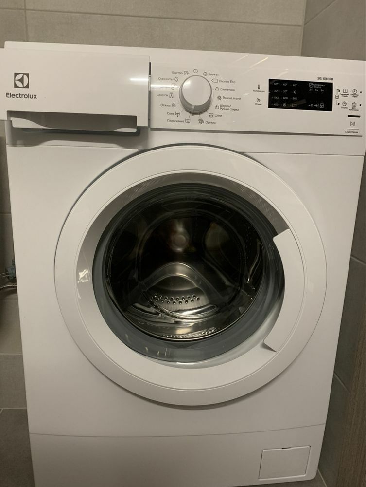 1832833616526522