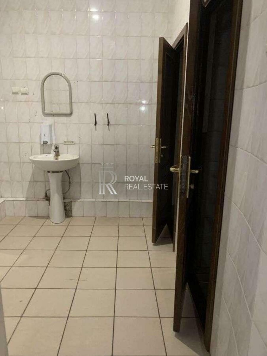 1838989426775523