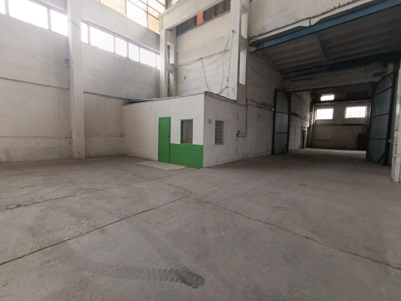 1832636952354524