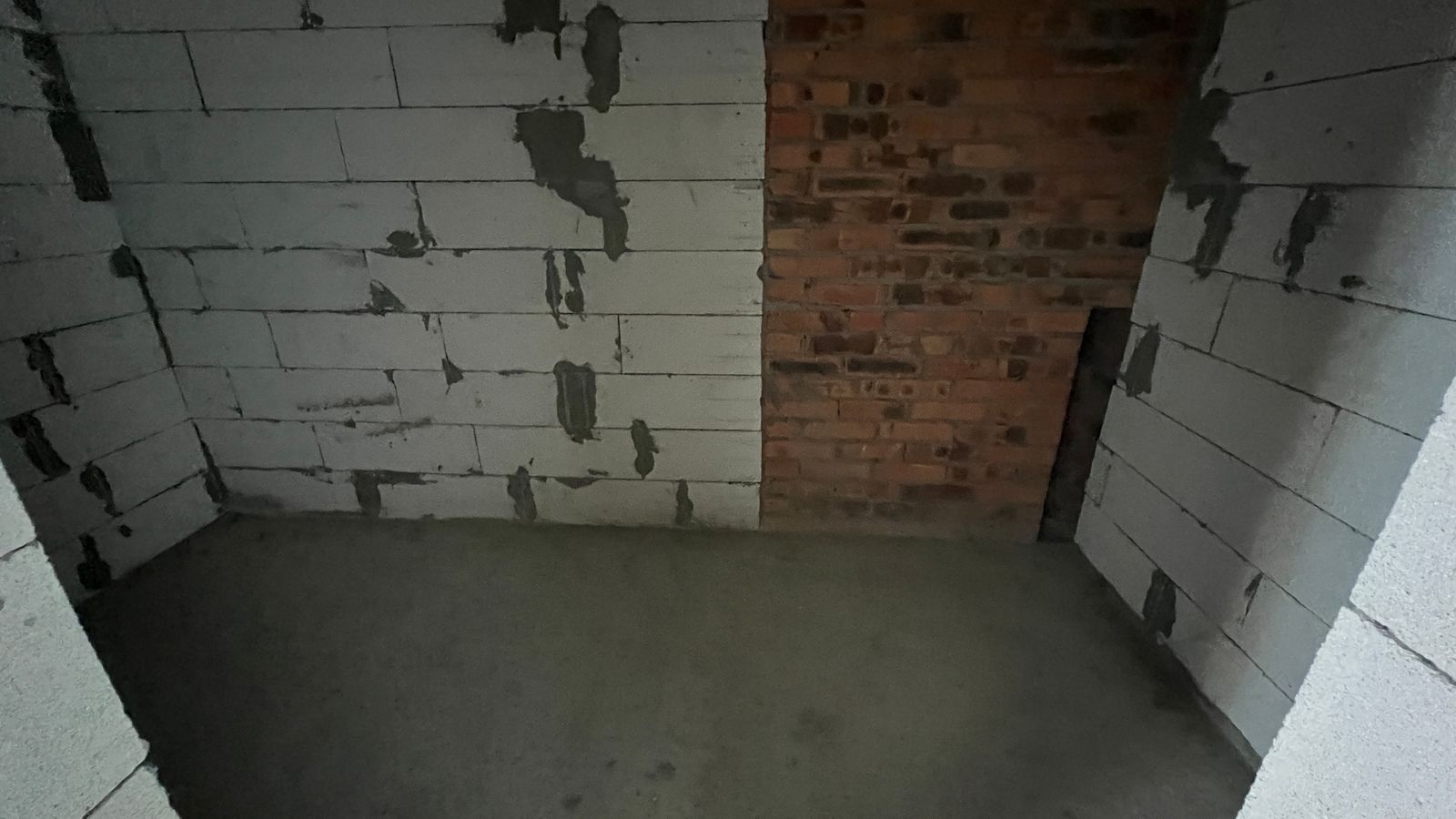 1840167786667524