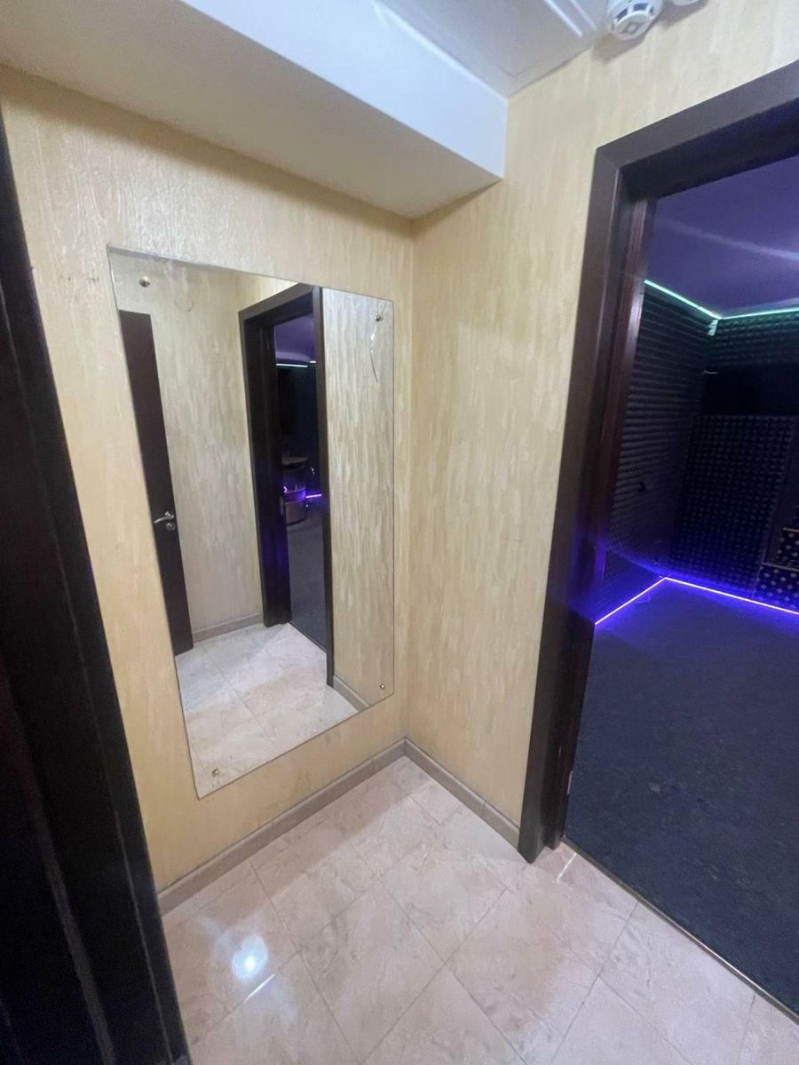 1838874555662525