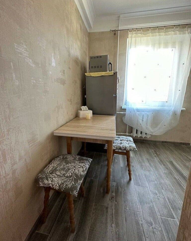 1837706824763527