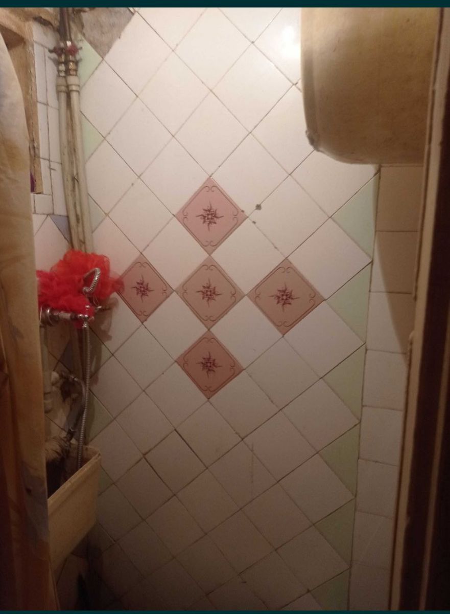 1836082915385528