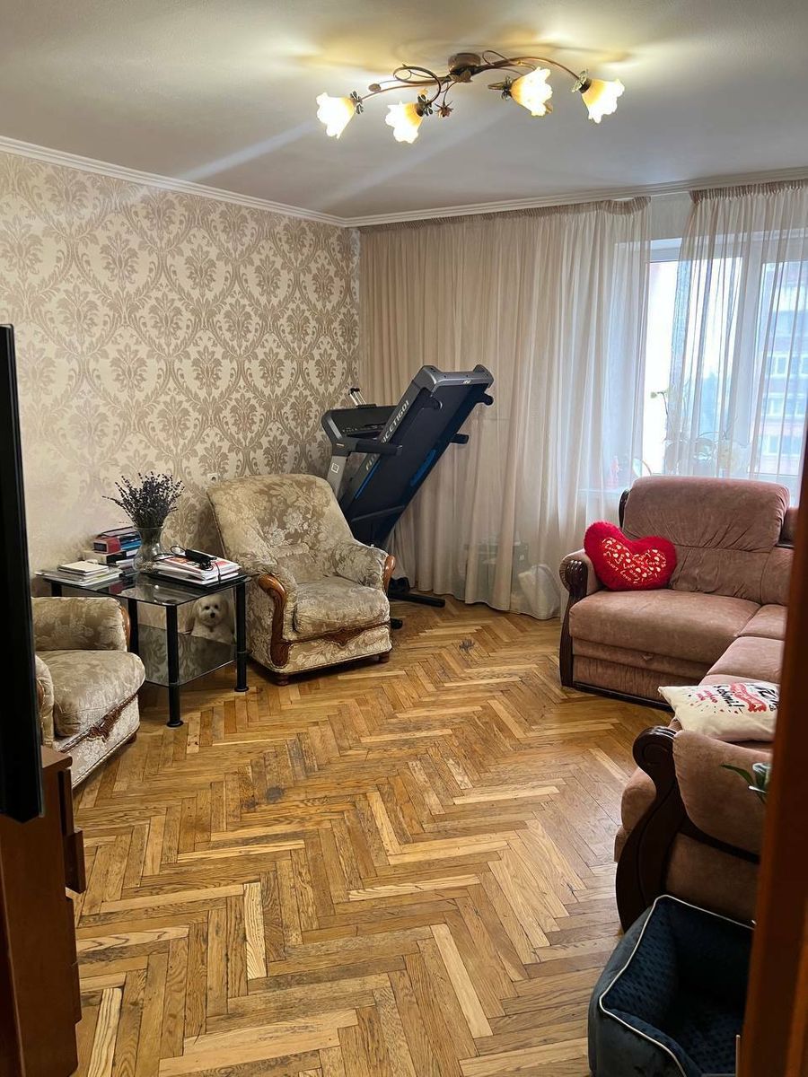 1837895068774528