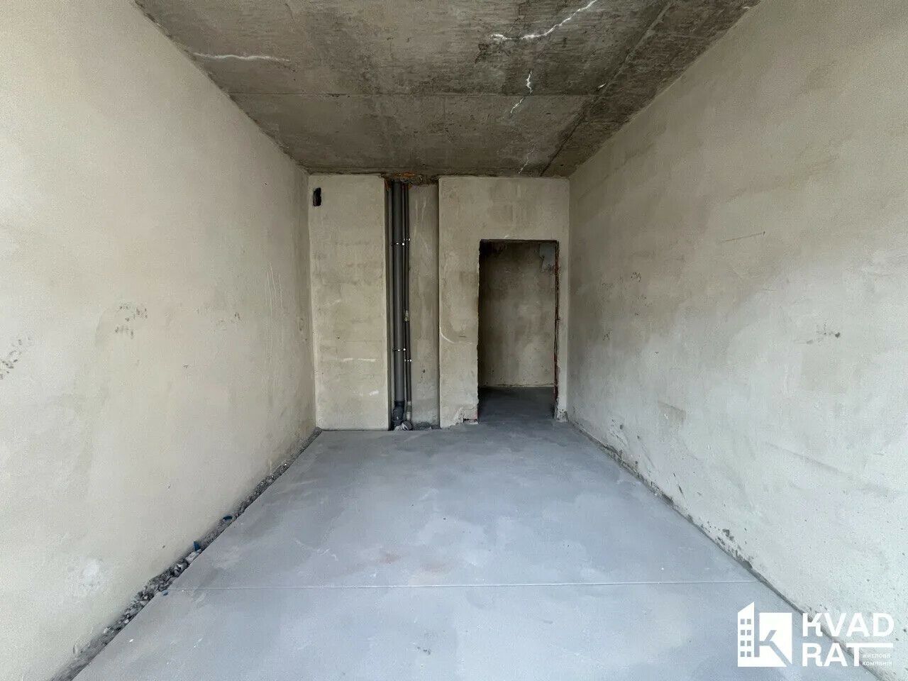 1831003978835529
