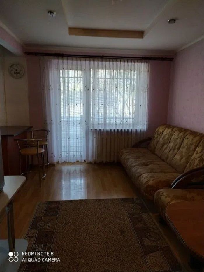 1835448749329529