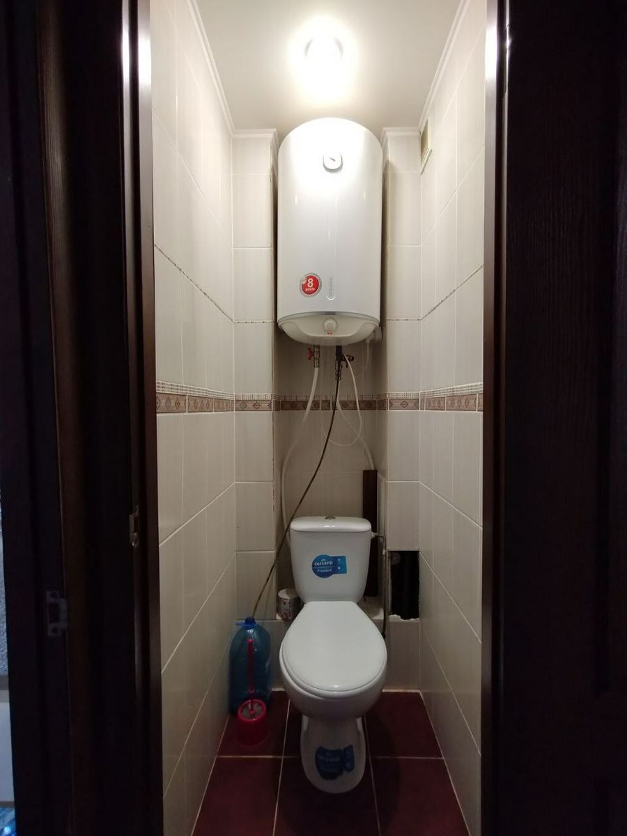 1835718972631529
