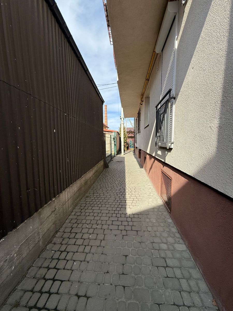 1830476732246053
