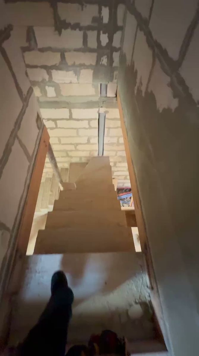 1839797035615053