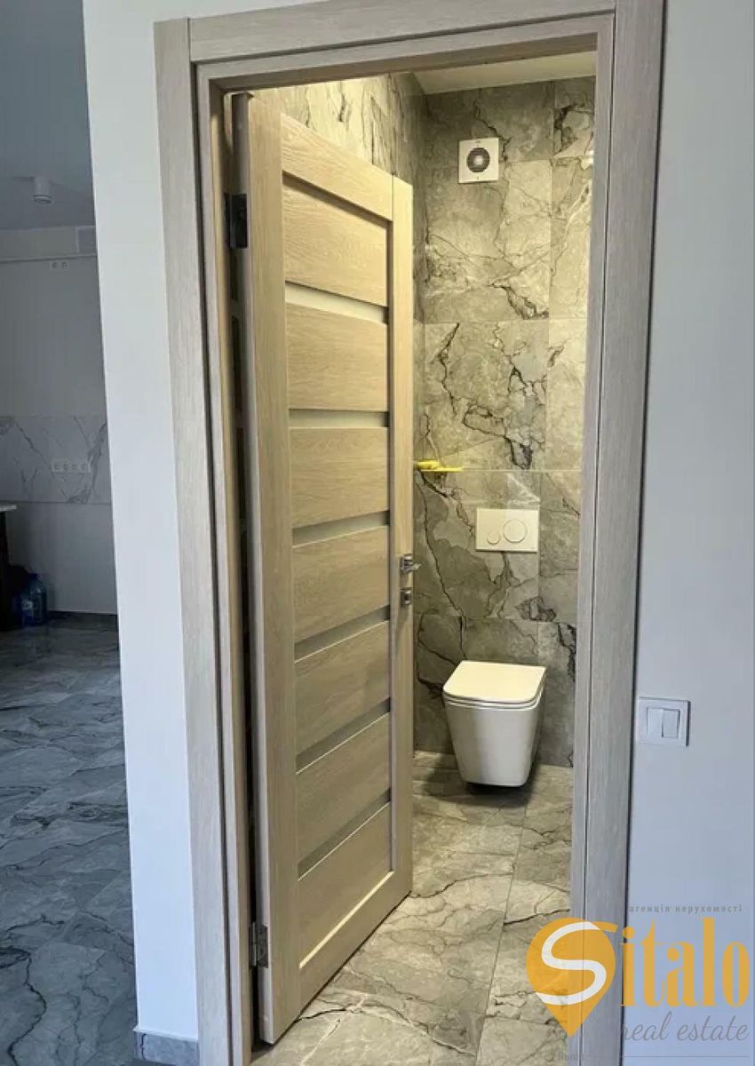 1838335948272530