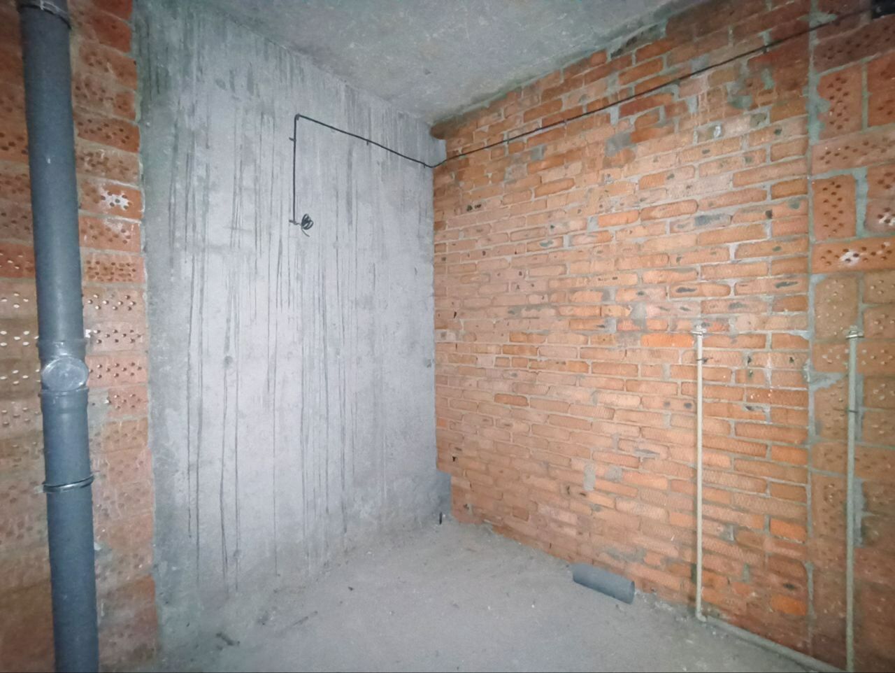 1835290631367531