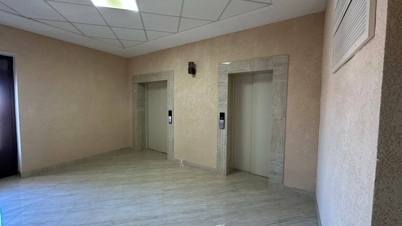 1832548363255532