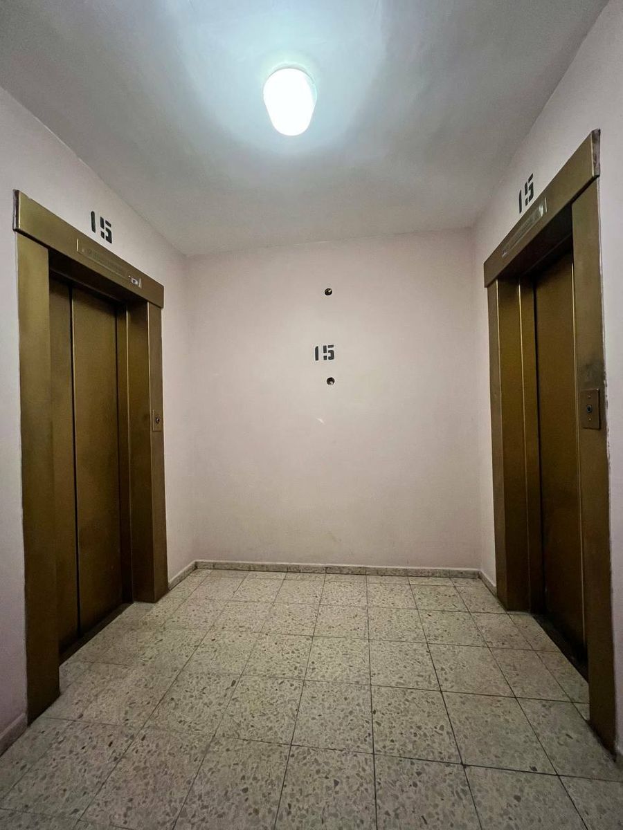 1832554117037532