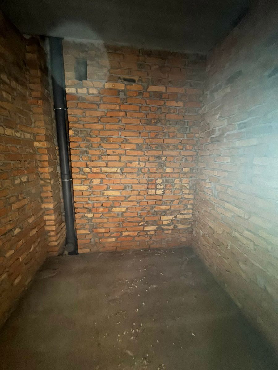 1835339913600532