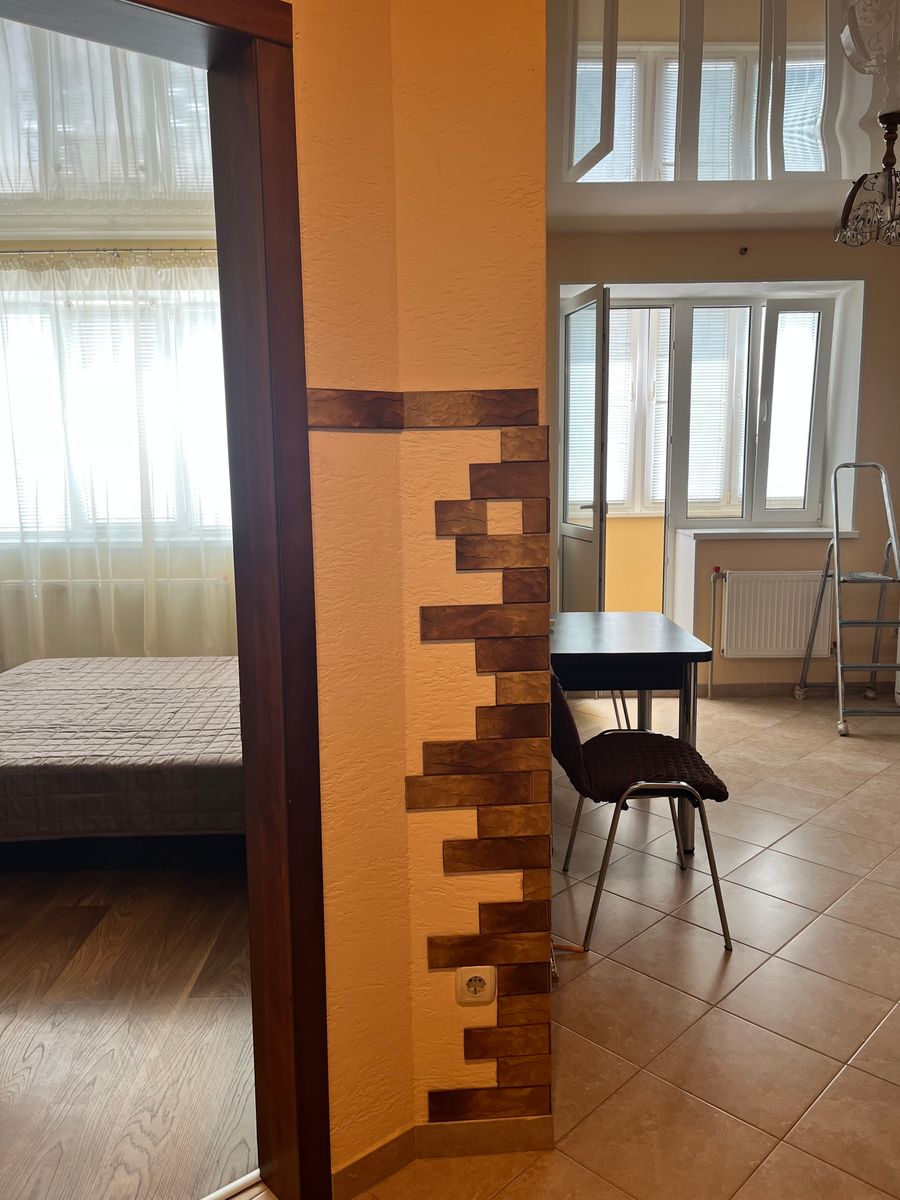 1841628327834533