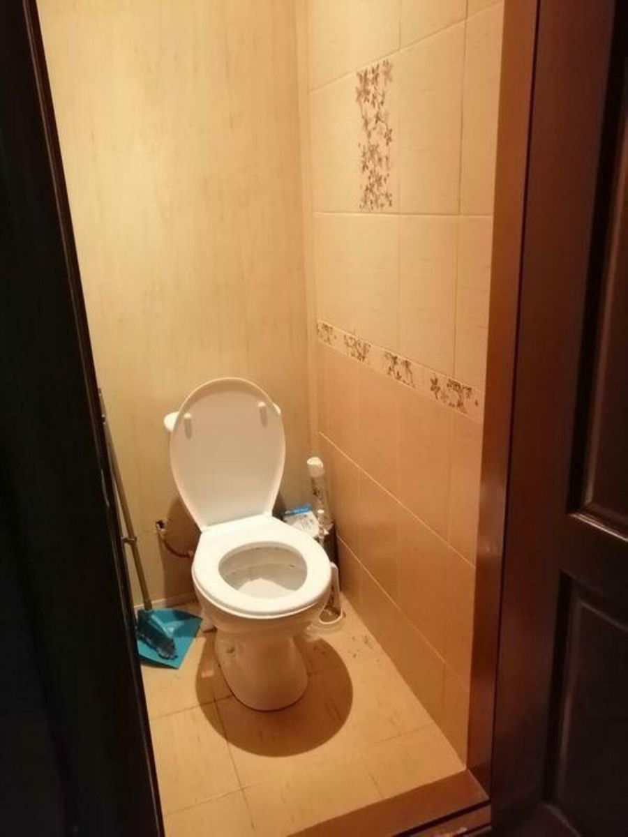 1830928733917536