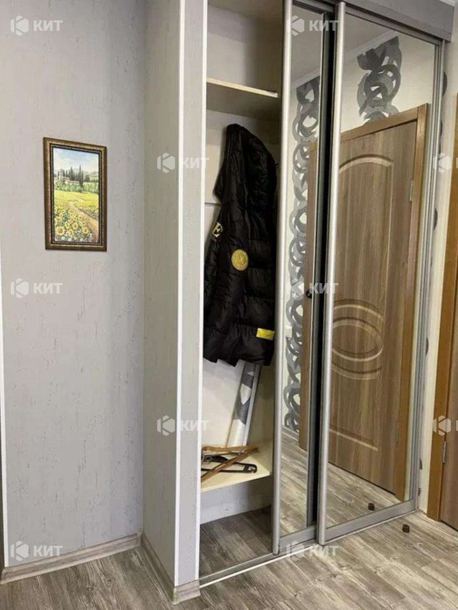 1834712736226537