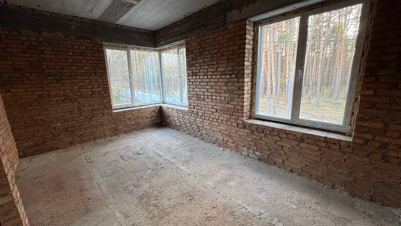 1839222942571537