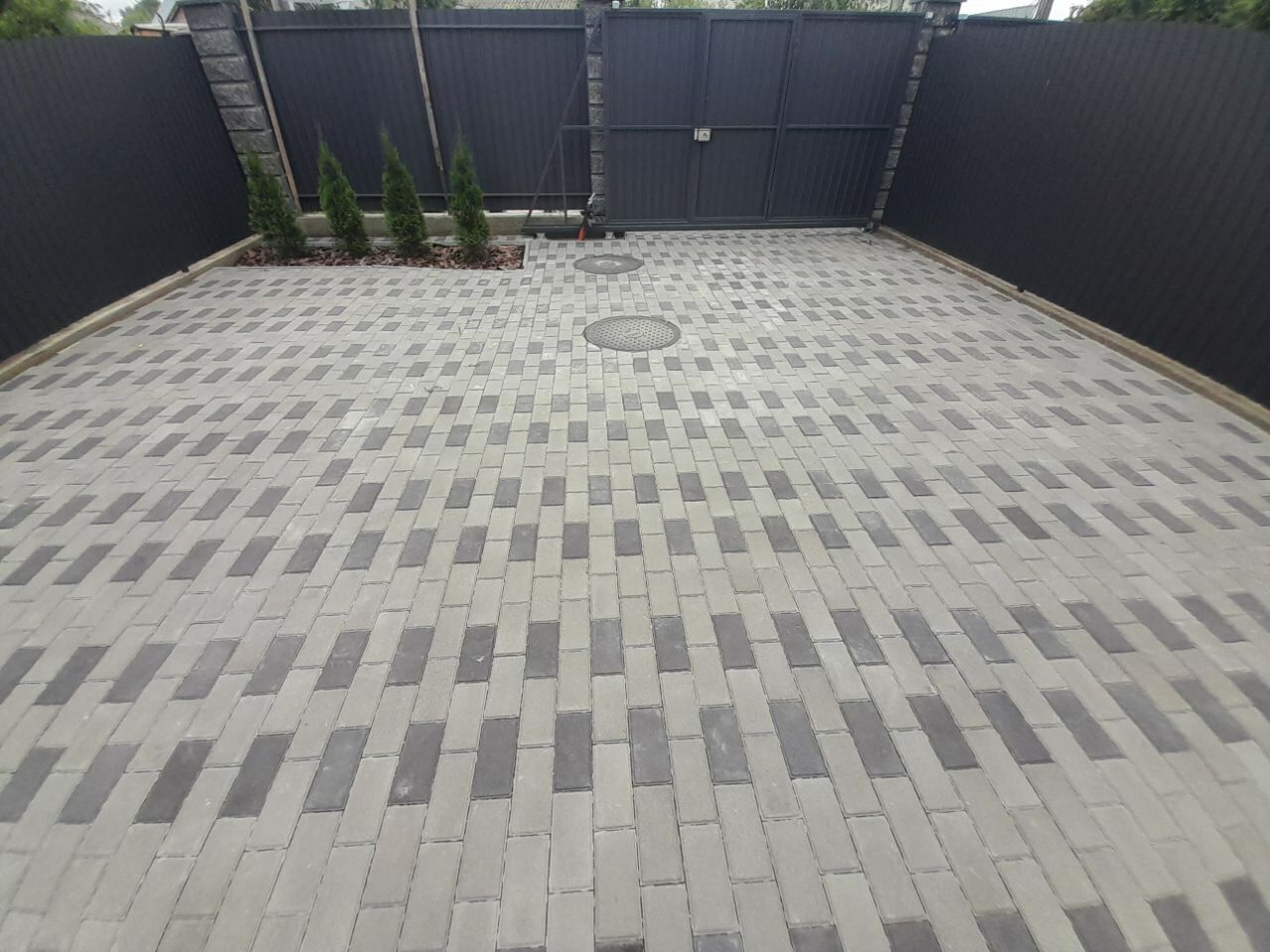 1836841840186539