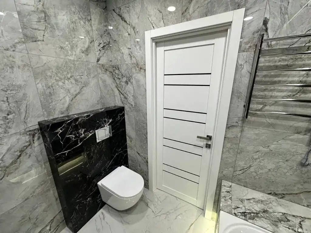 1837173395644541