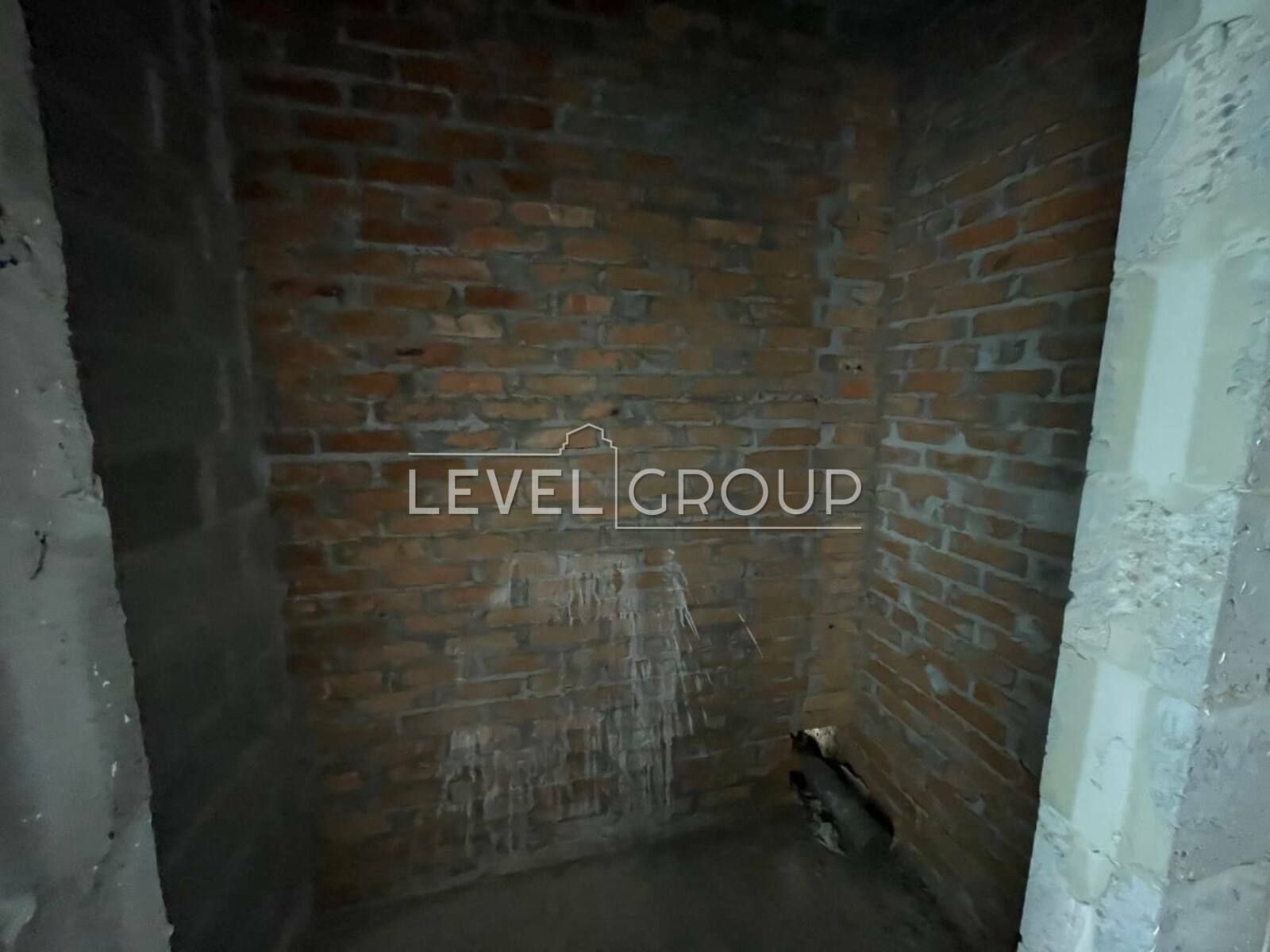 1833799669573542