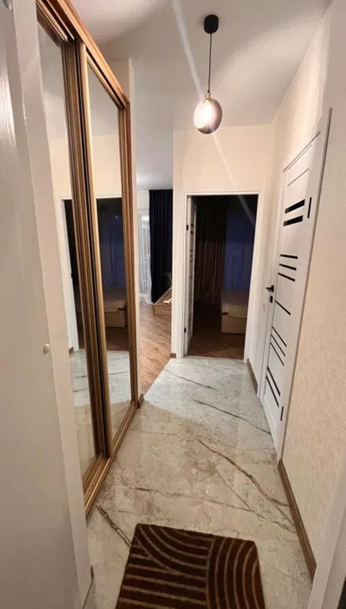 1831650812719543