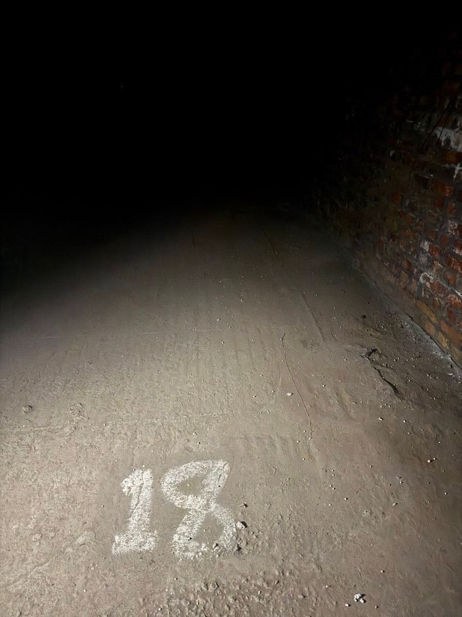 1834812583182543