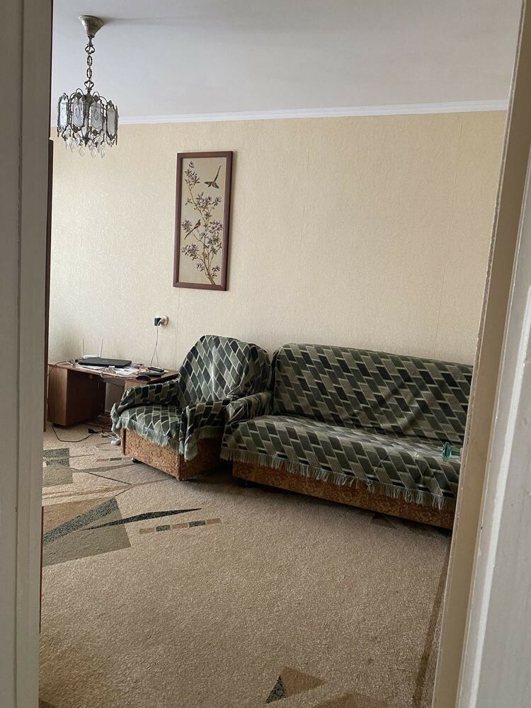 1837098887864543