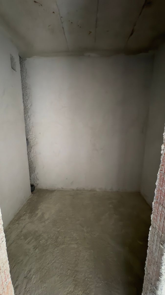 1832824167012544