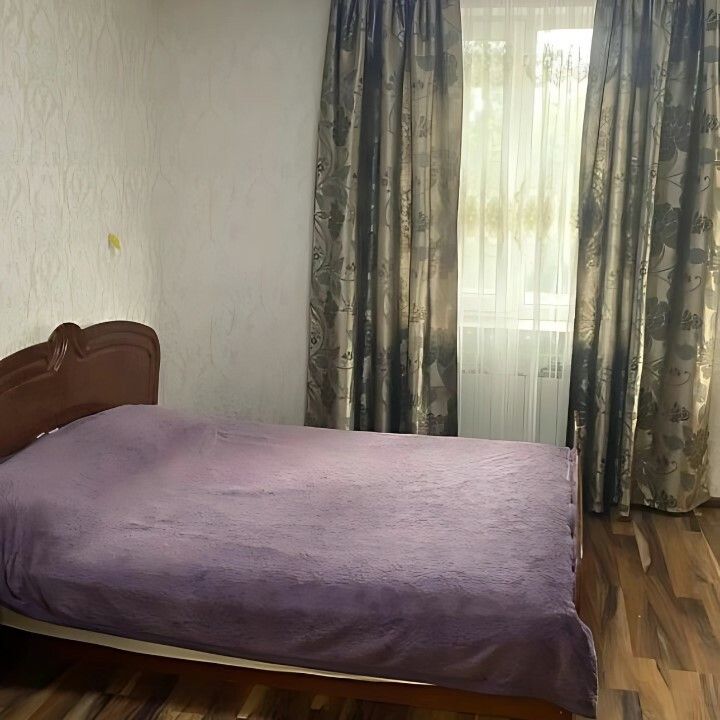 1836731947389544