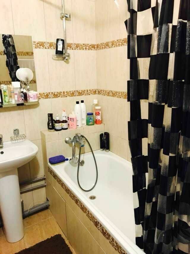 1832676367771546