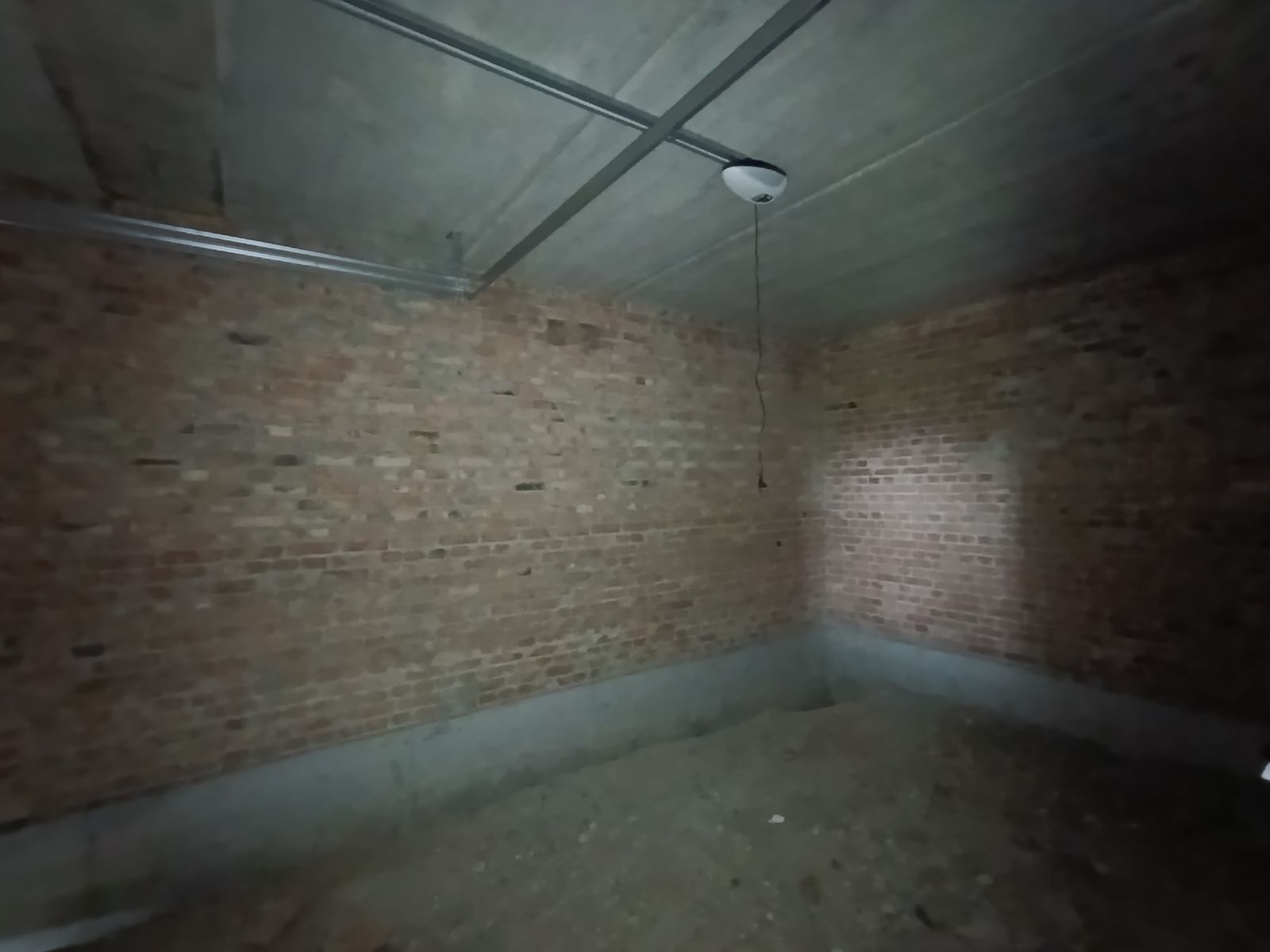 1835445871373546