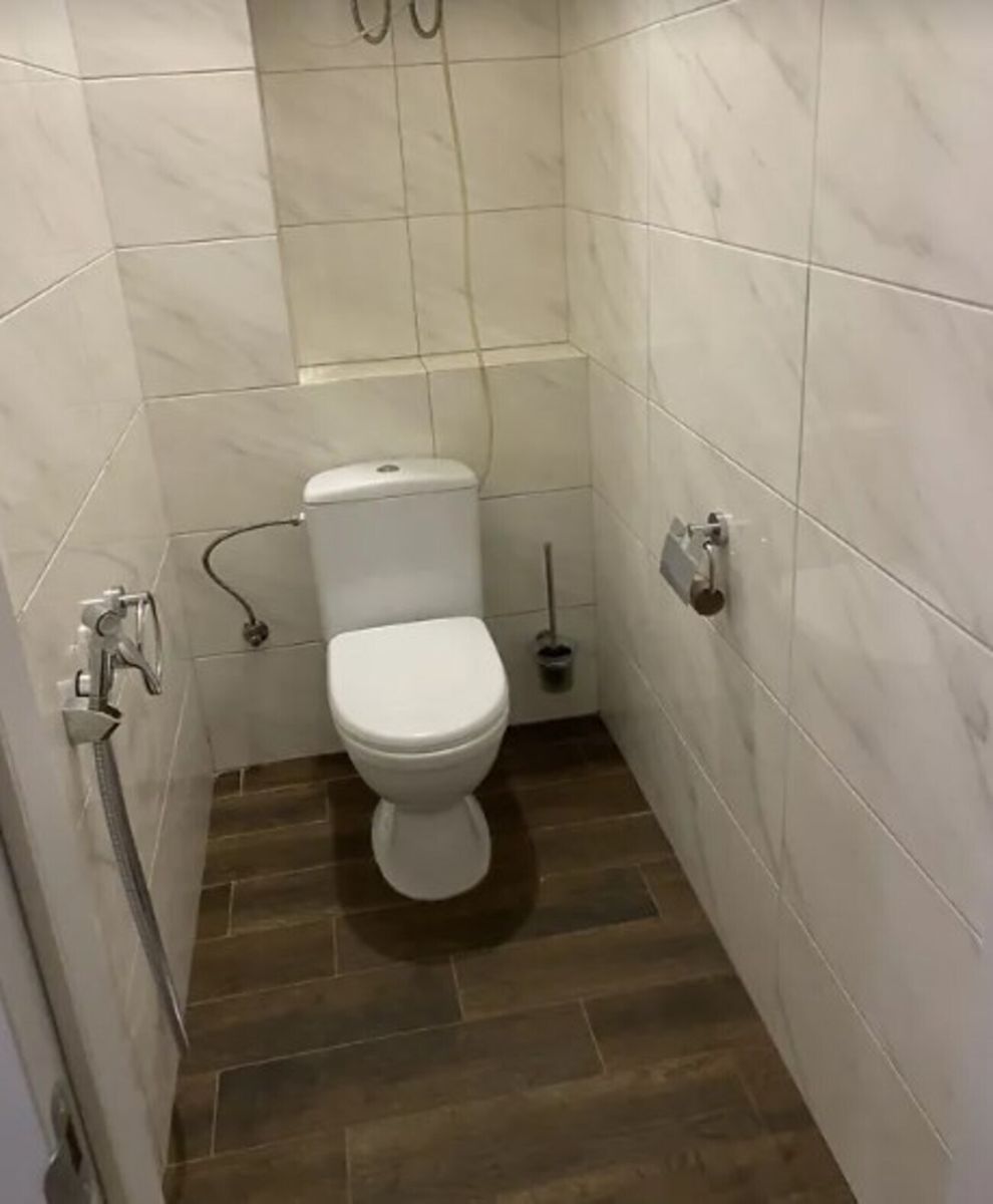 1839787119949546