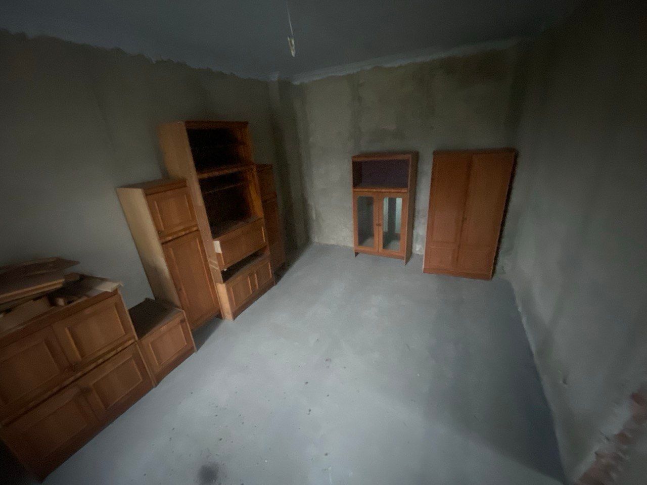 1832940753535547