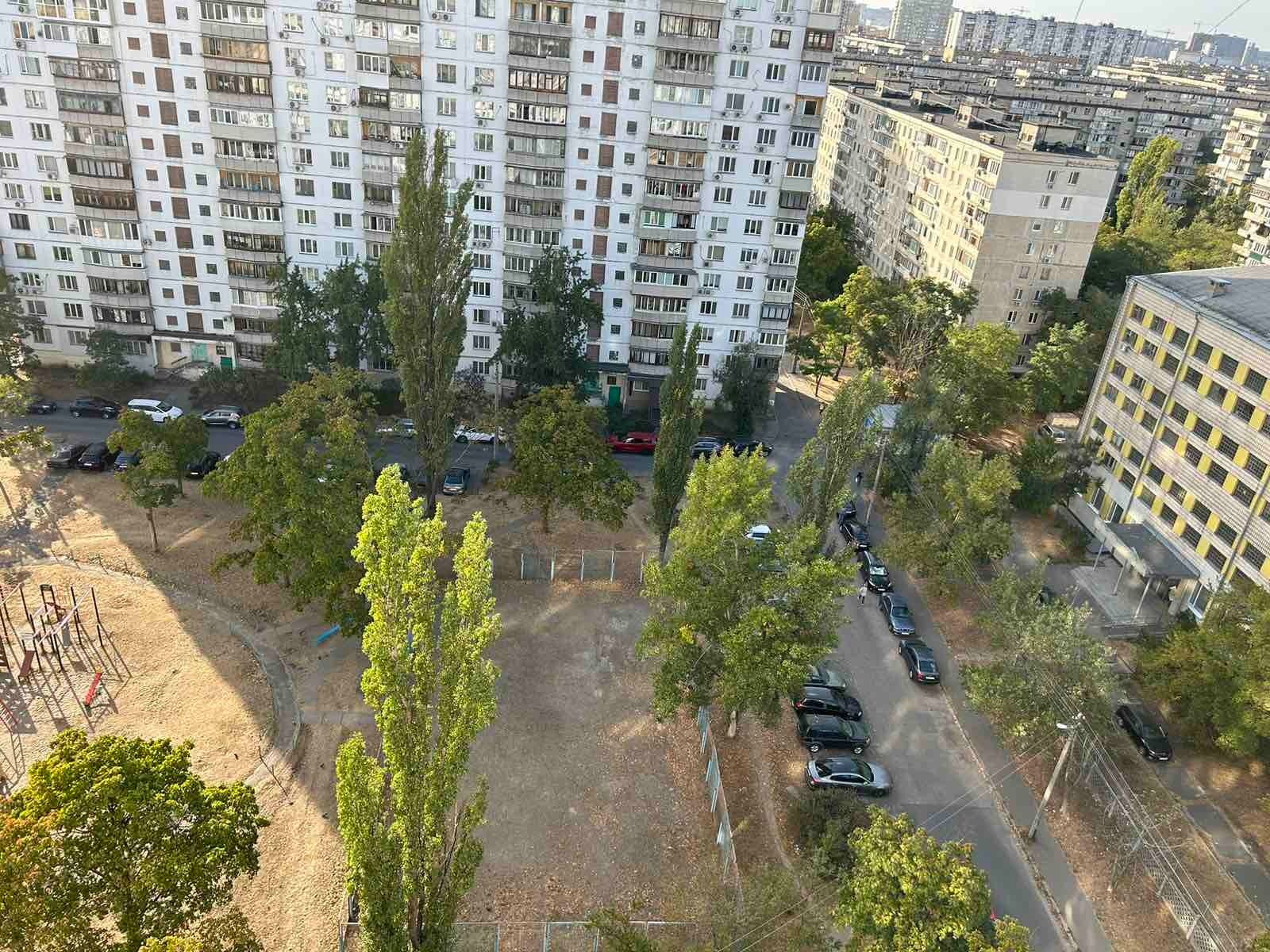 1778746643767548