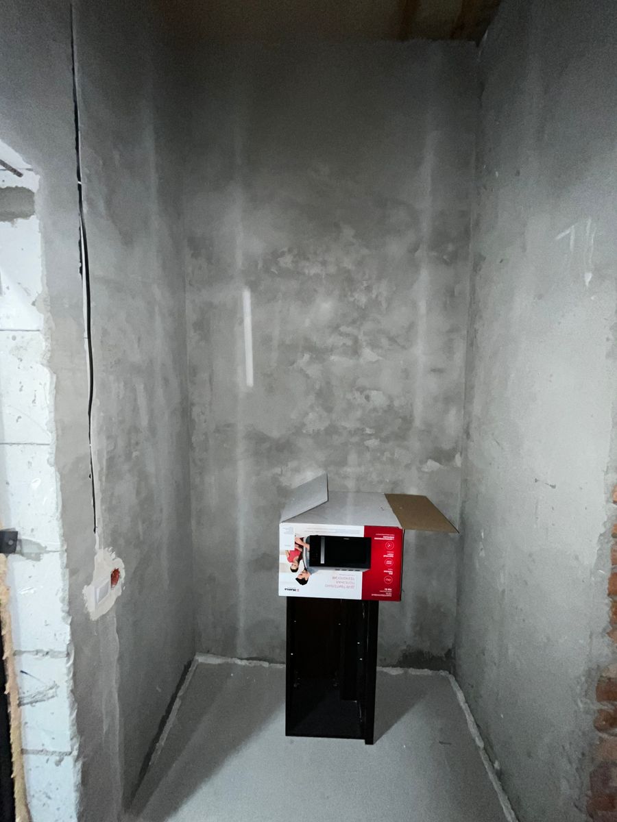 1833563109757549
