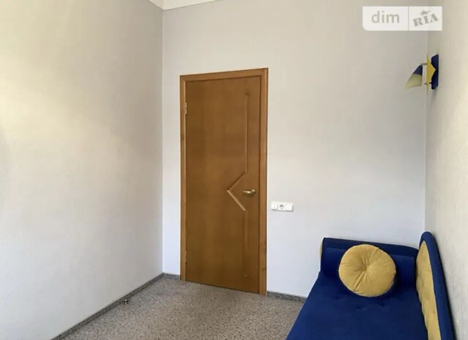 1821585004026055