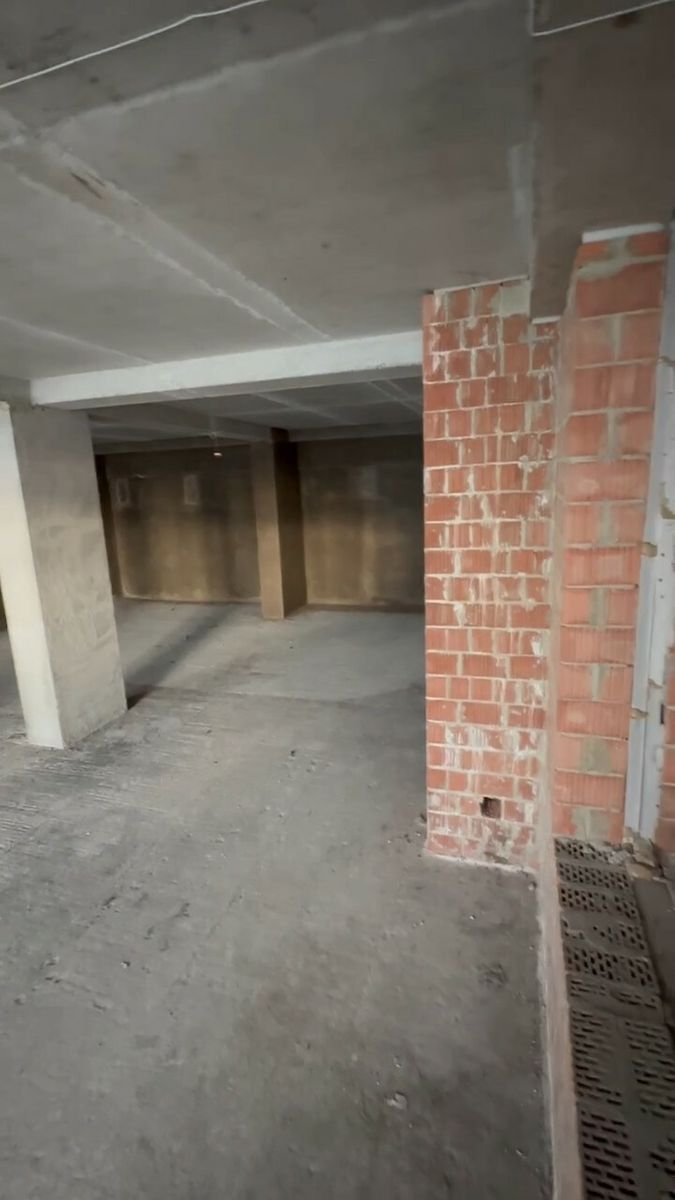 1829019233881055