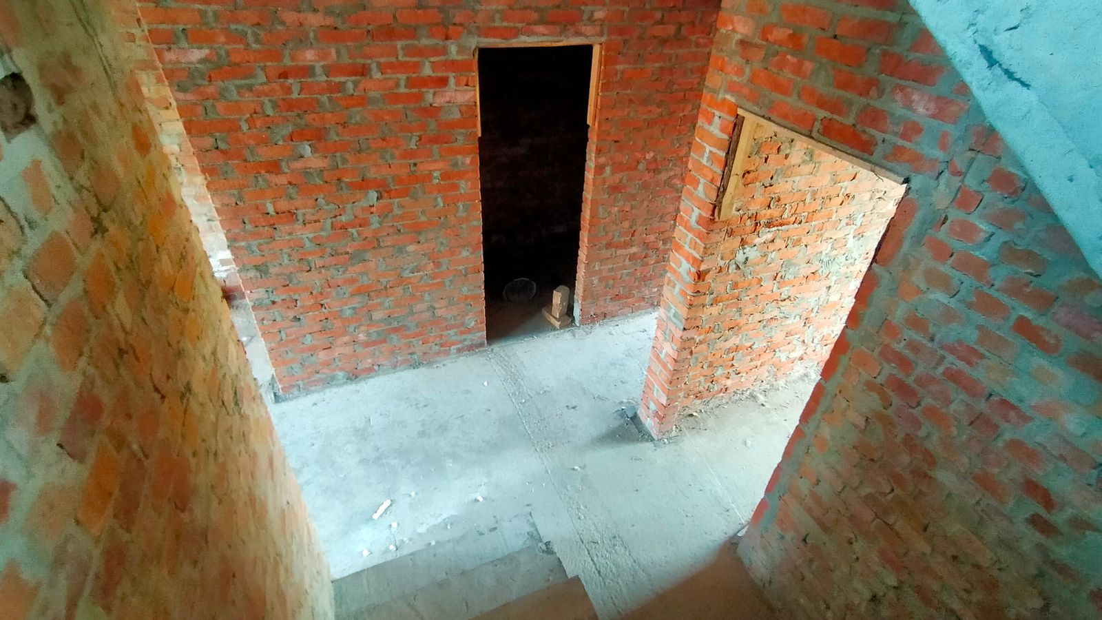 1835984407953550