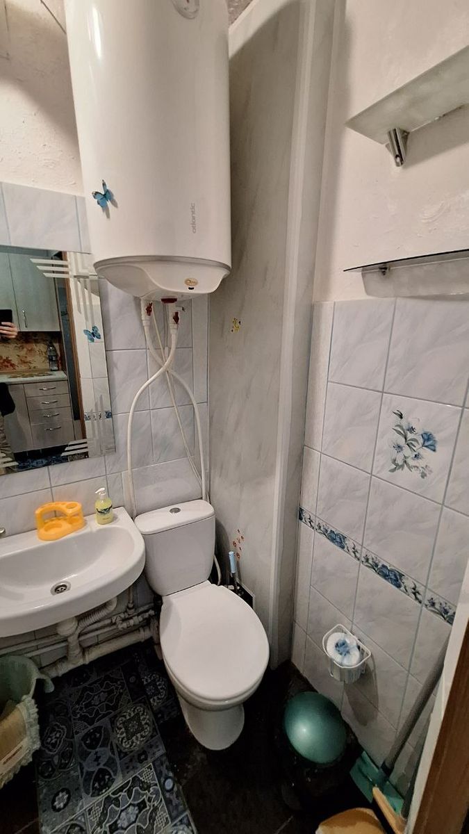 1835995123266550