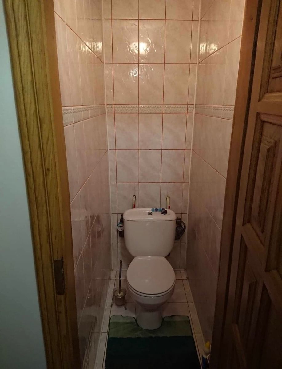 1835650763600551