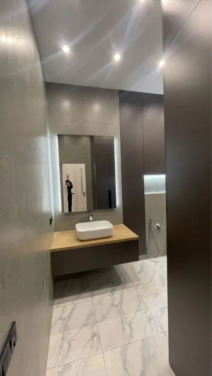 1841459050333551